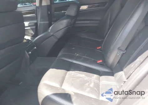 2011 BMW 740Li z USA, uszkodzony, nr VIN WBAKB4C55BC574125